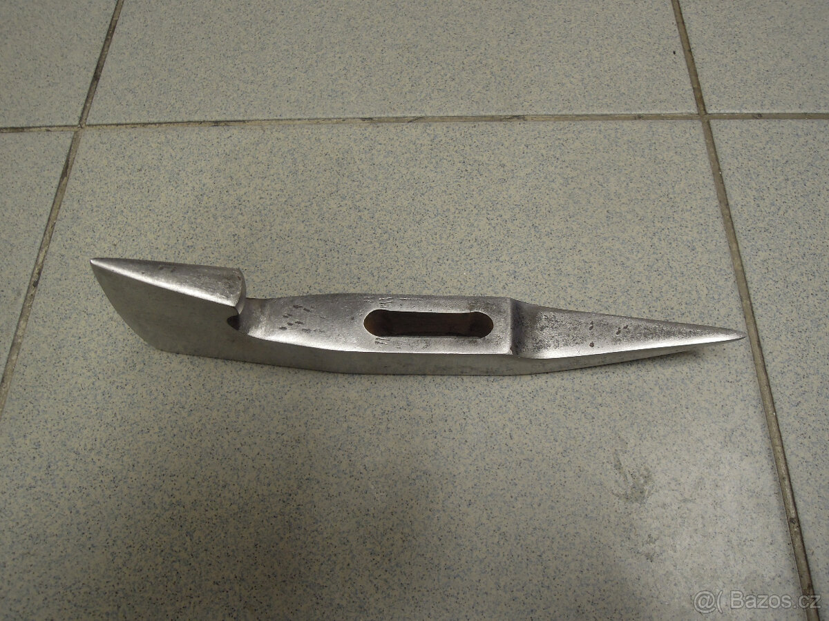 hasičská sekyrka - 2