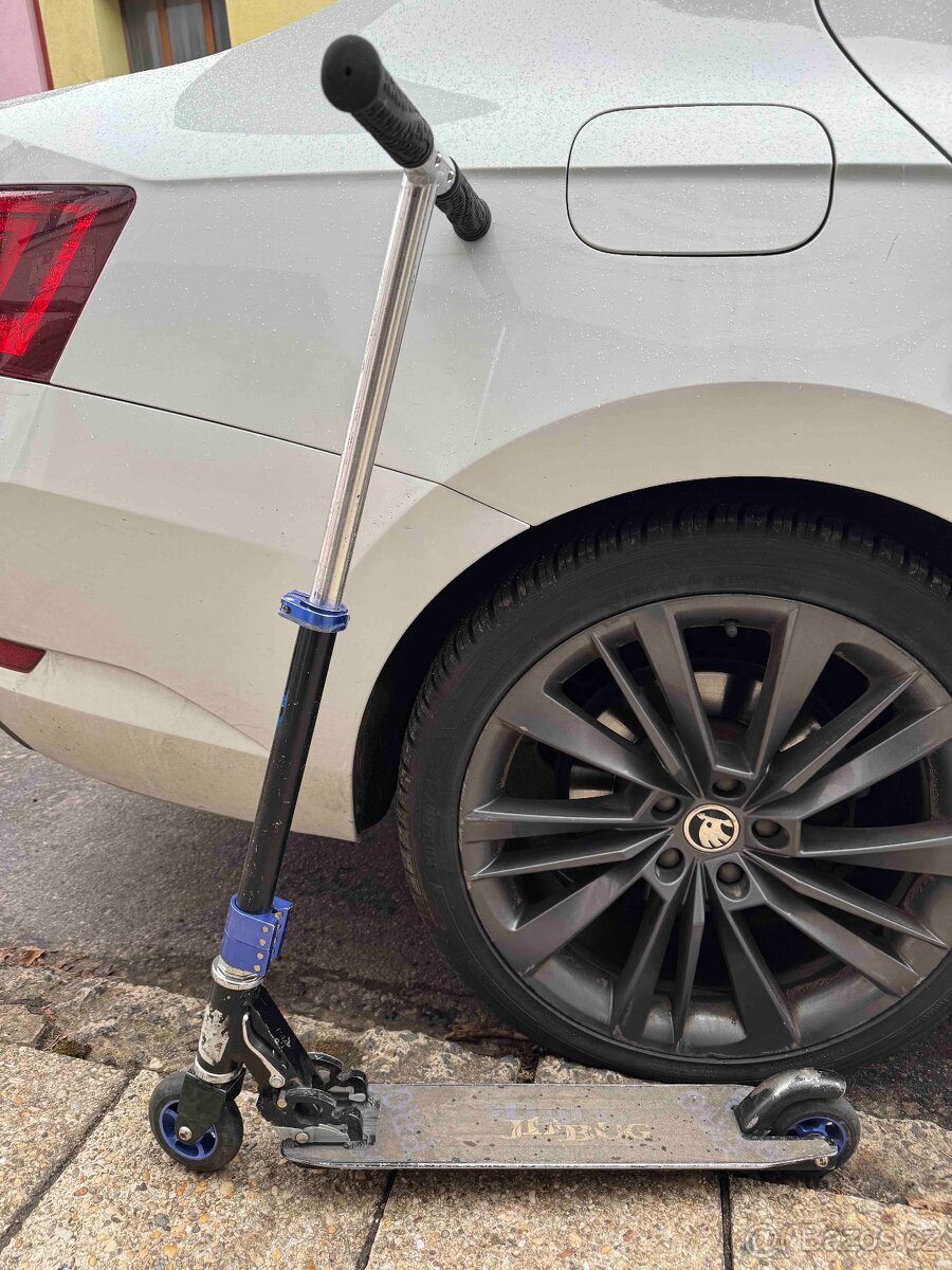 Dětská skládací koloběžka - 2