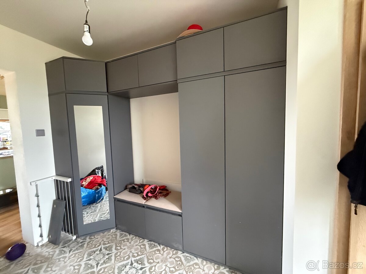 Předsíňová skříň / sestava - 2