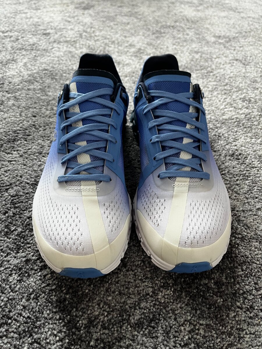 on Running model Cloudflow. Velikost 39 - 2