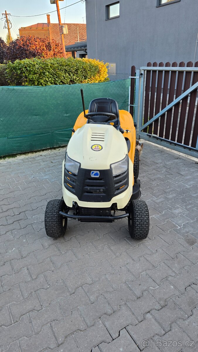 Zahradní traktůrek Cub Cadet mtd - 2
