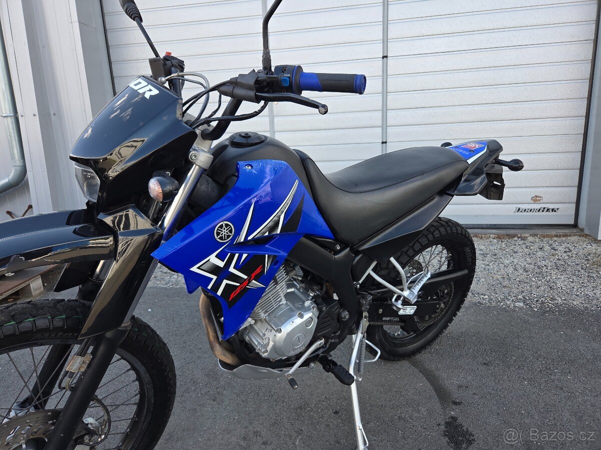 YAMAHA XT 125 R 2012