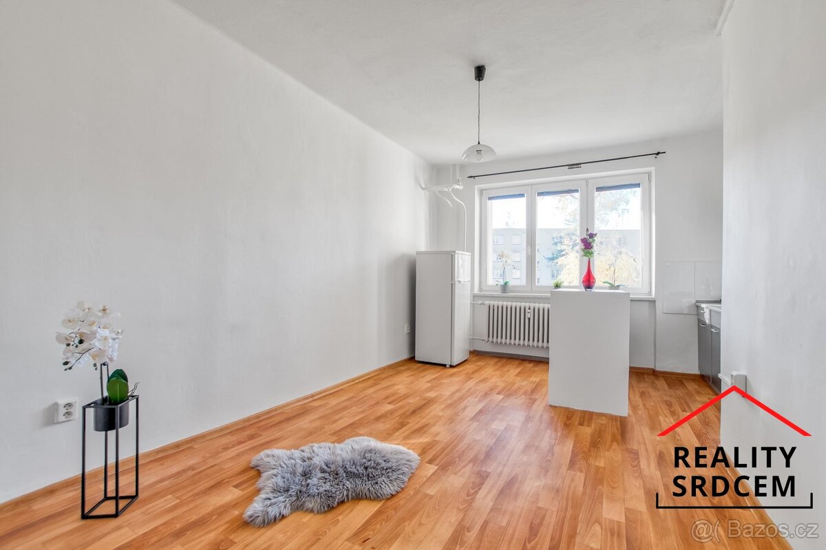 Pronájem družs. bytu 1+kk/21m2 na ul. Ve Svahu, Karviná - Rá - 2