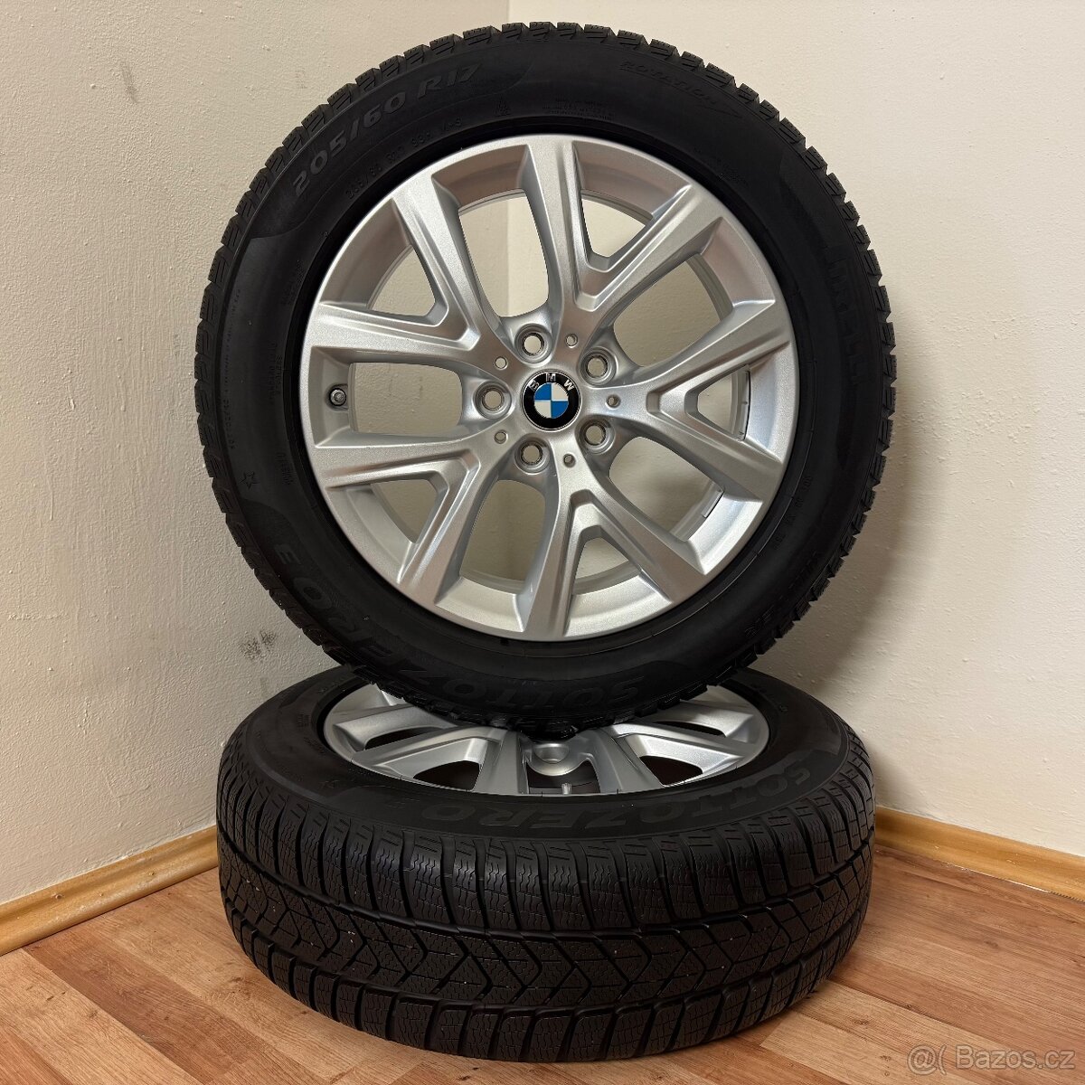 BMW X1 F48 5x112 R17 ET39+ZIMNÍ 205/60R17 7/5mm - 2