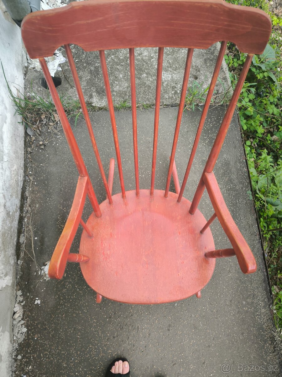 Houpací křeslo skandinávský styl - dřevo - 2