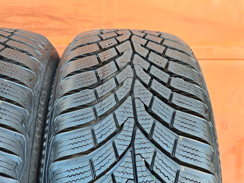 Zimní Continental 185/65/15 XL - 2