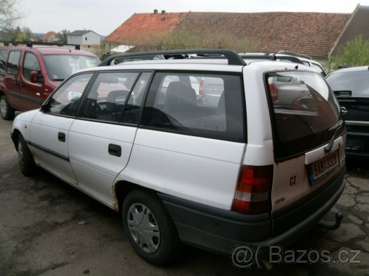 ND OPEL ASTRA F COMBI X16SZR LPG BILA BARVA - 2