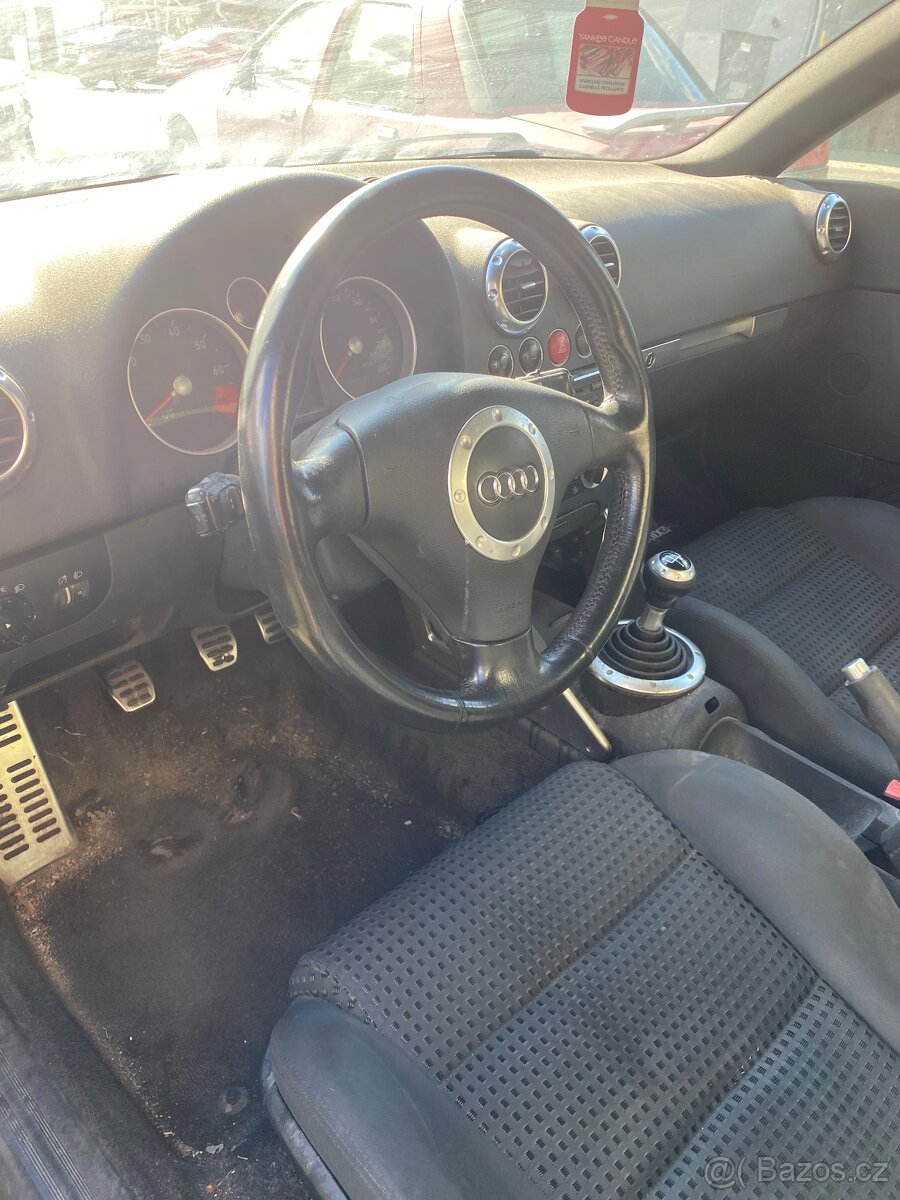 AUDI TT 1,8T 20V 110kw veškeré díly z vozu - 2