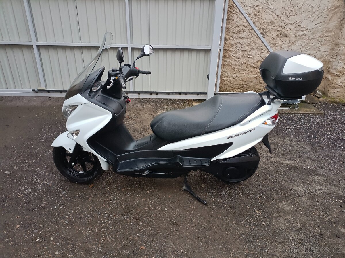 Suzuki Burgman 125i ABS rv. 2019 Cz doklady v ceně - 2