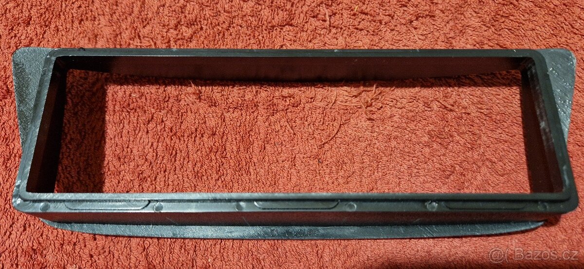 Rámeček autorádia 1DIN - Peugeot 107 / Citroën C1 / Toyota A - 2