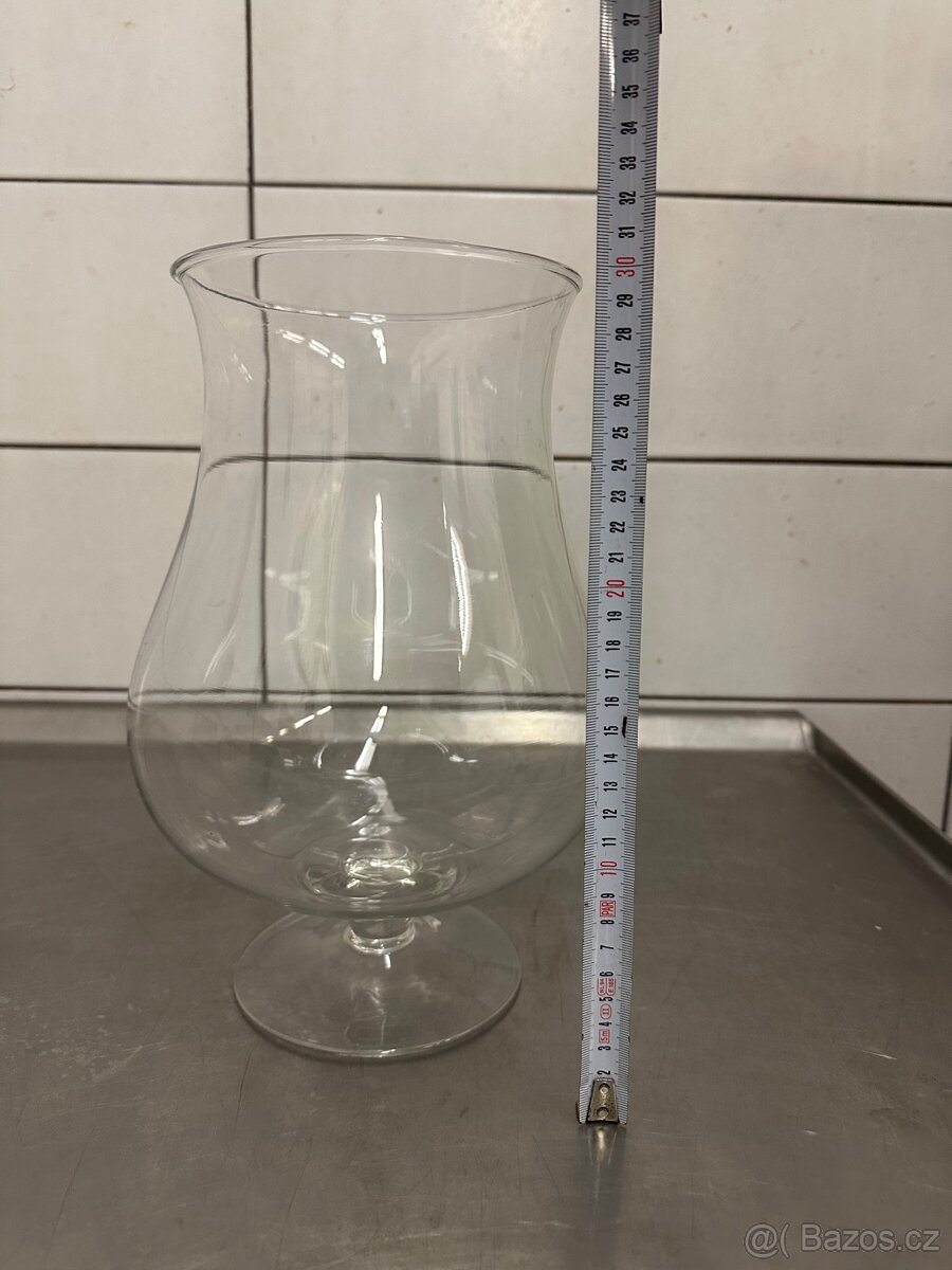 Dekorativní váza - 2