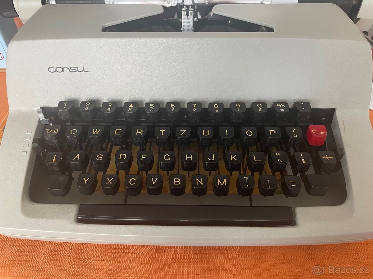 Psací stroj zn consul model 2226 - 2
