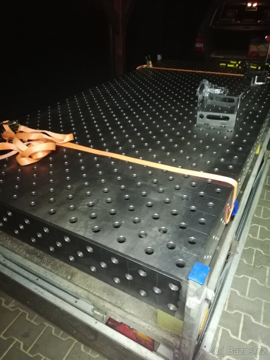 Svařovací a ohybací stůl s upinanim - 2