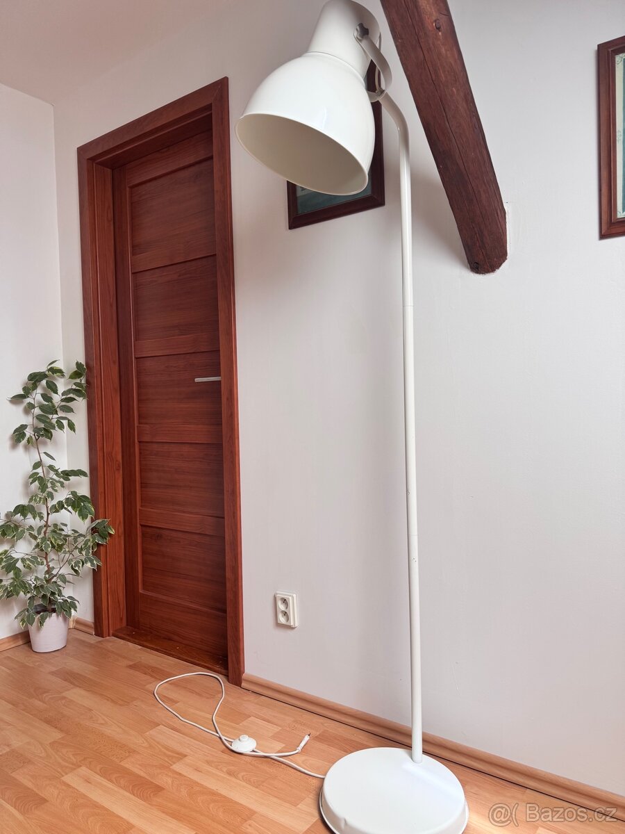 Stojací lampa HEKTAR IKEA - 2