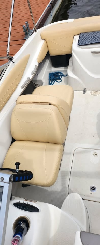 motorový člun Bayliner 602 CUDY - 2