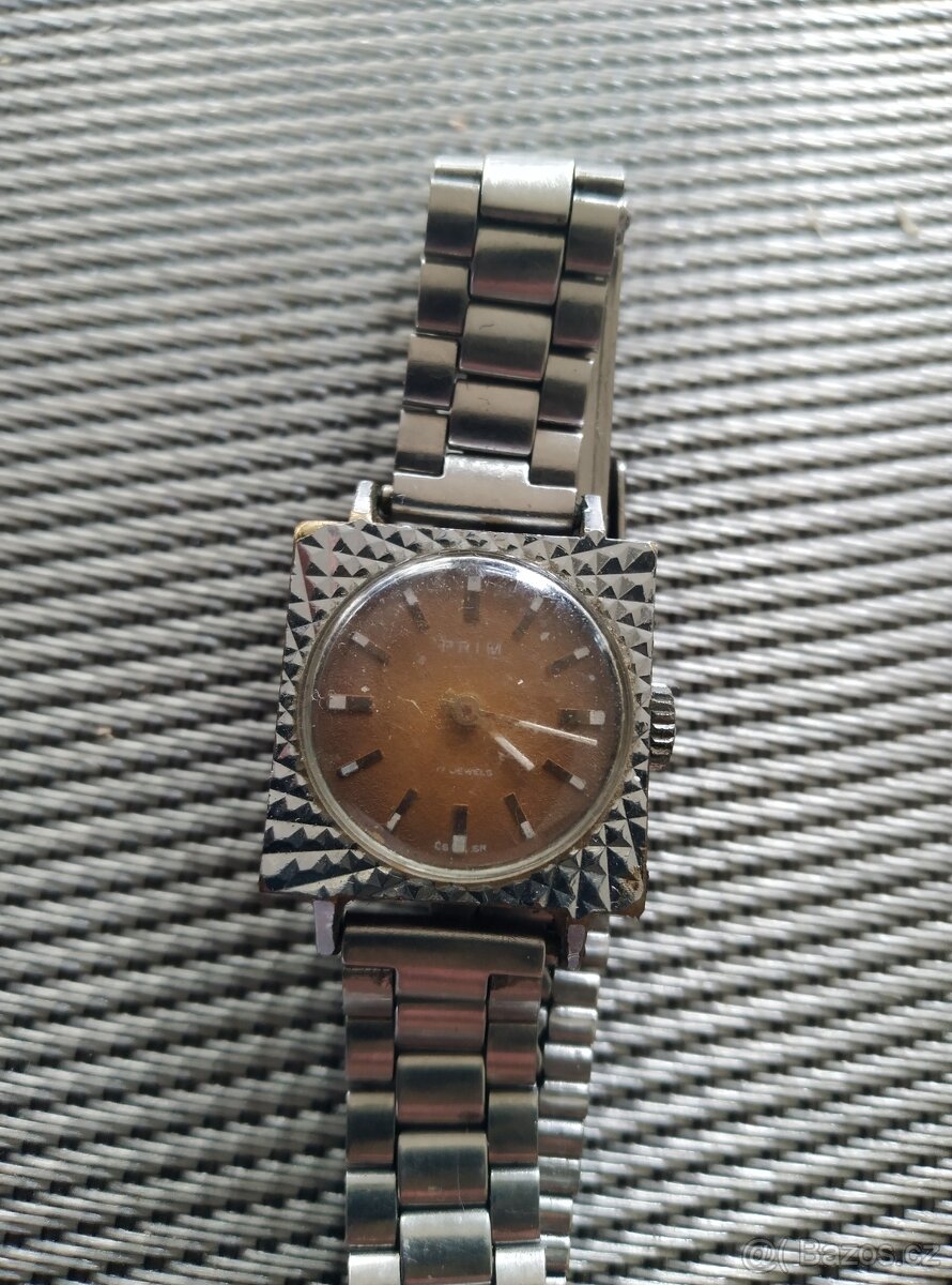 Prodám staré natahovací hodinky - 2