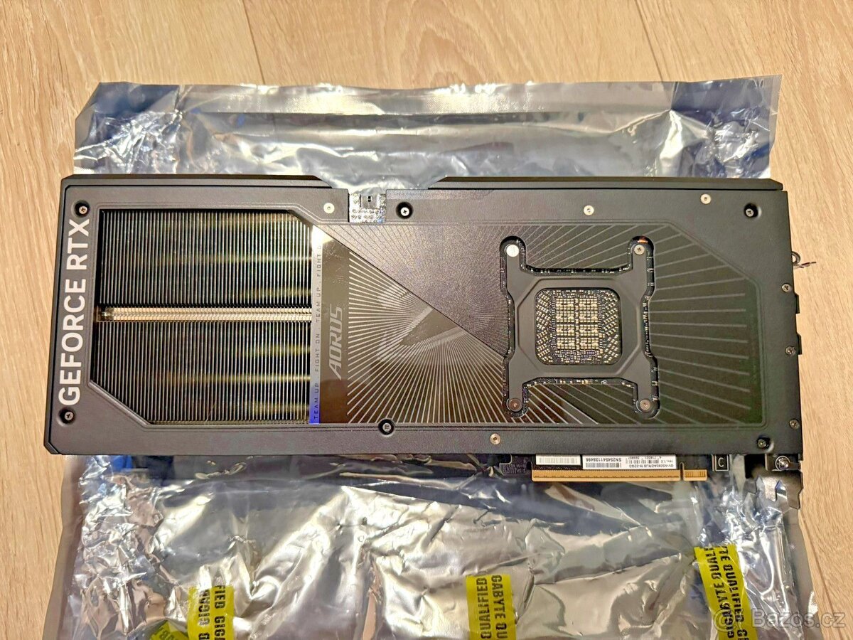 Gigabyte AORUS RTX 5090 MASTER 32GB - 2