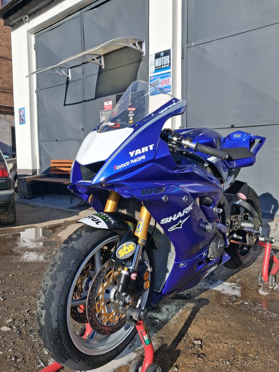 Yamaha R6 okruhovka - 2