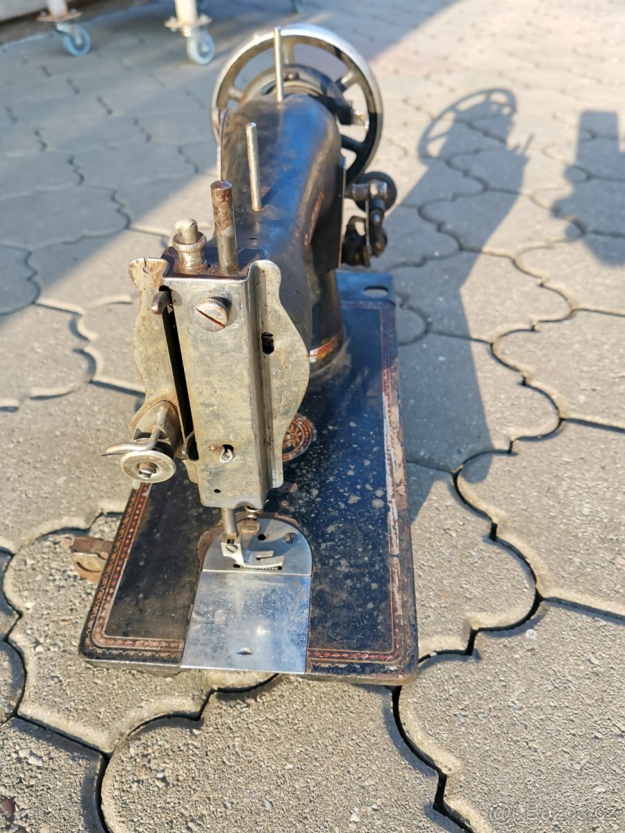 Šicí stroj Bobbin - 2