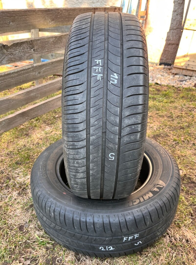 2ks. 215/60 R16 95H Michelin - 2