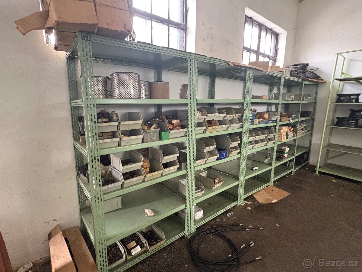 Kovové regály - 2