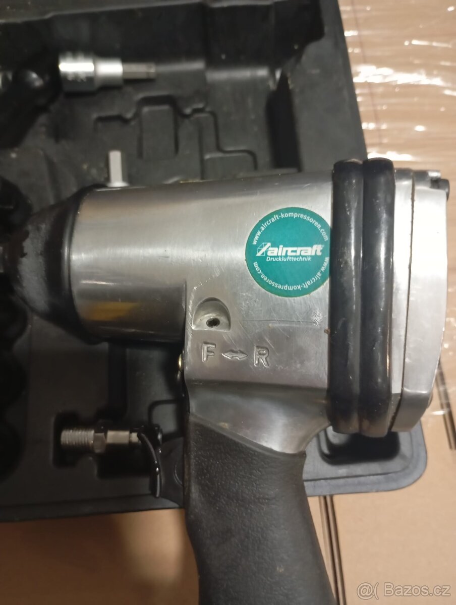 Pneumatický rázový utahovák - 2