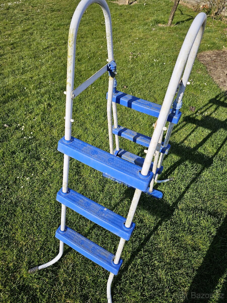 Bazénové schůdky - 2