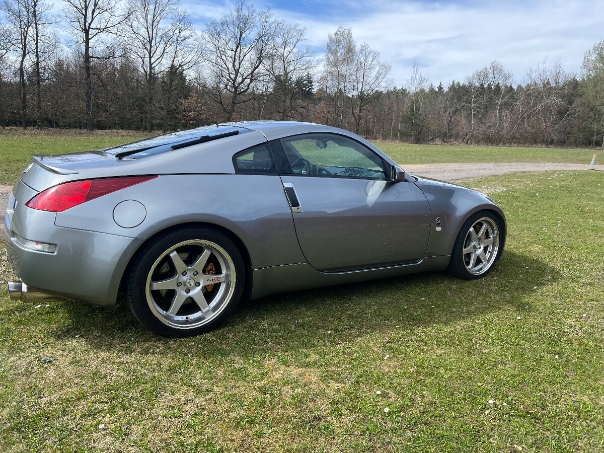 Nissan 350z - 2