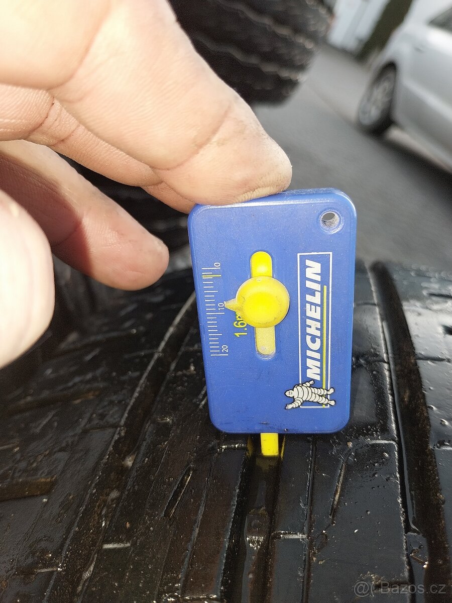 Mercedes Vito 15" , disky + Pirelli 195/70R15C - 2