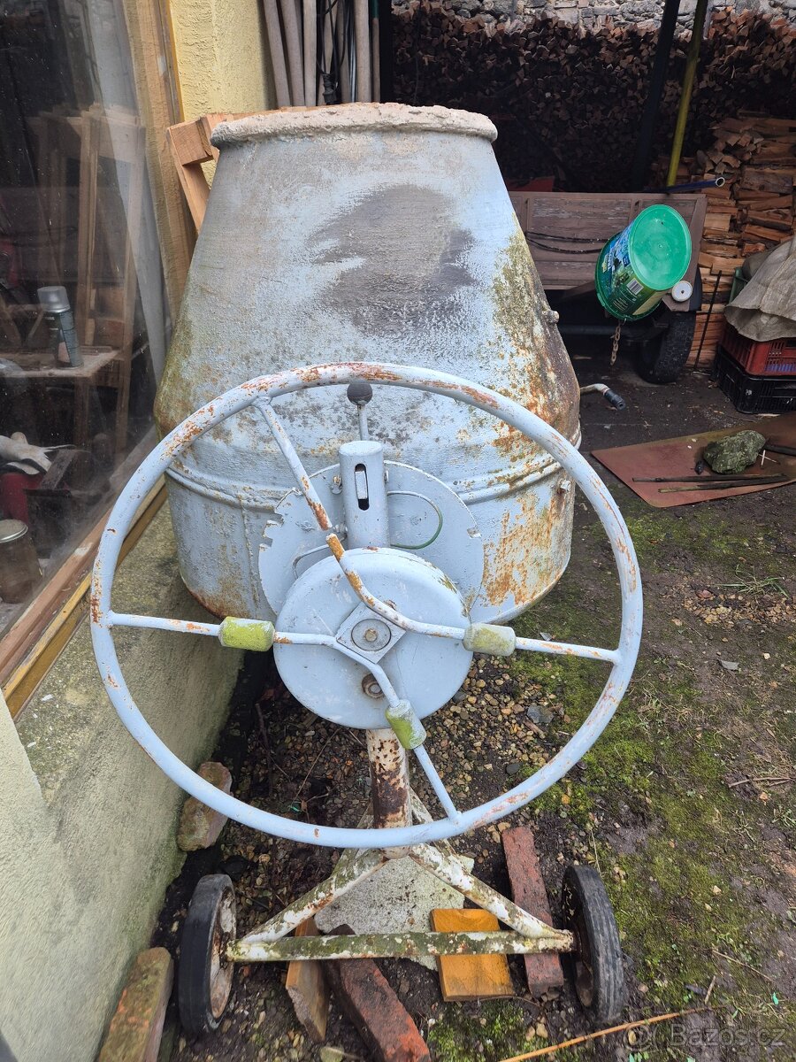 Stavební míchačka - 2