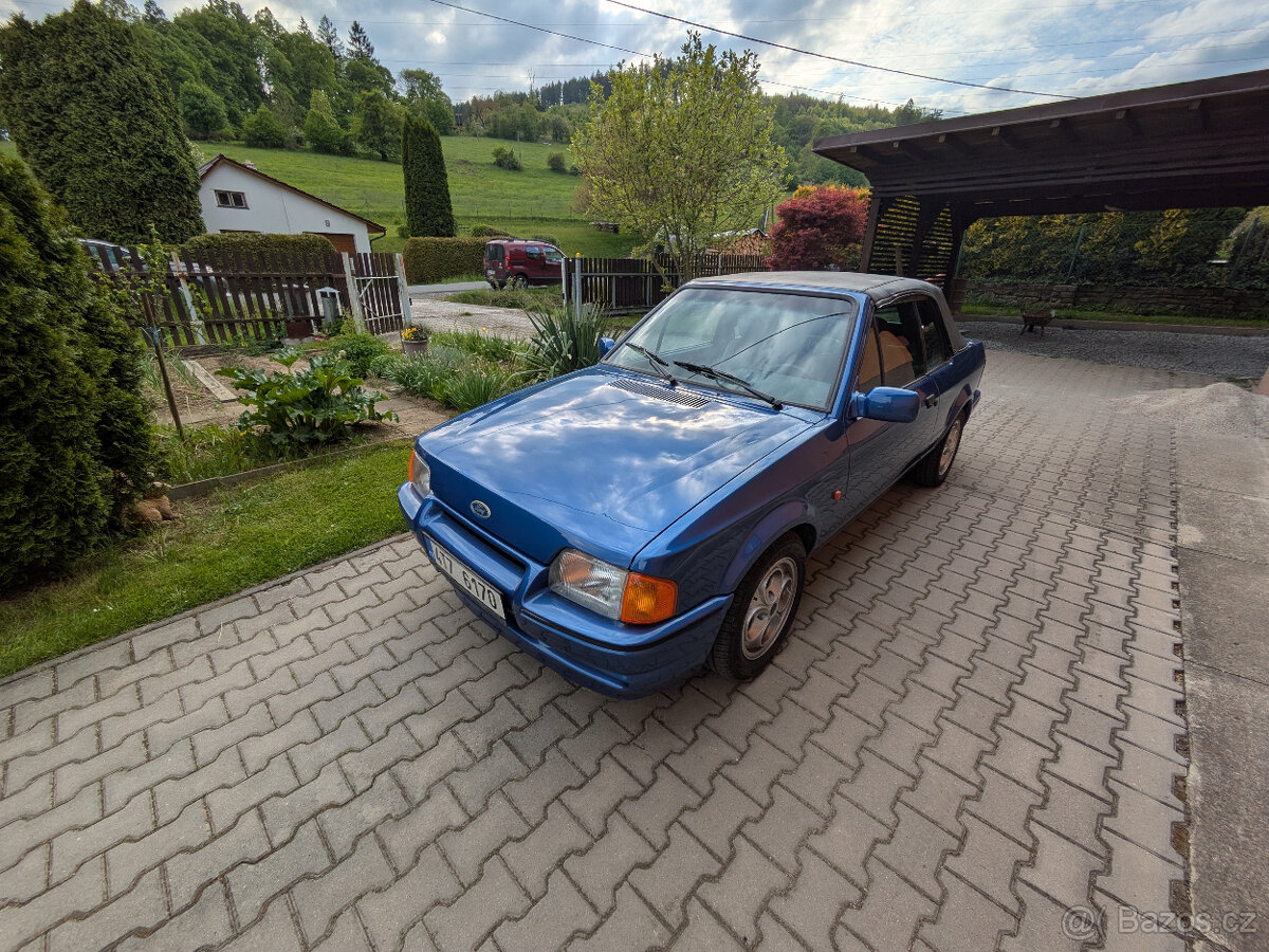 Ford Escort 1.6i - 2