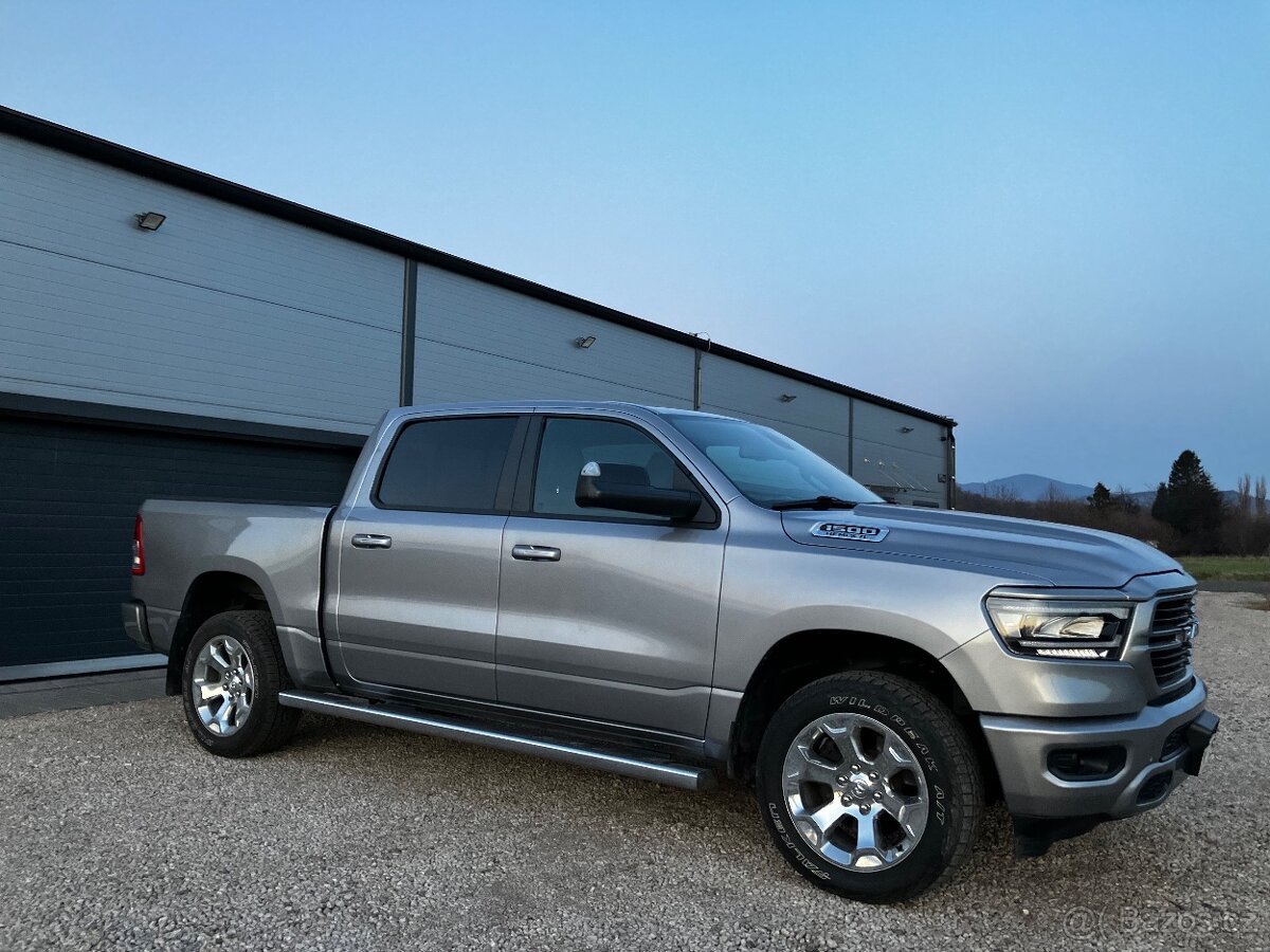 Dodge Ram 1500 5.7 V8 HEMI - 4x4 - 2019 - BIGHORN