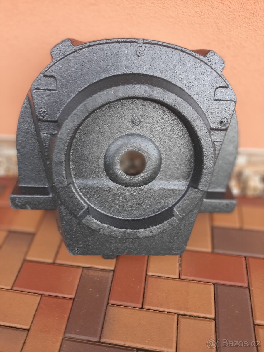 Polystyrenová výplň místo rezervy - 2