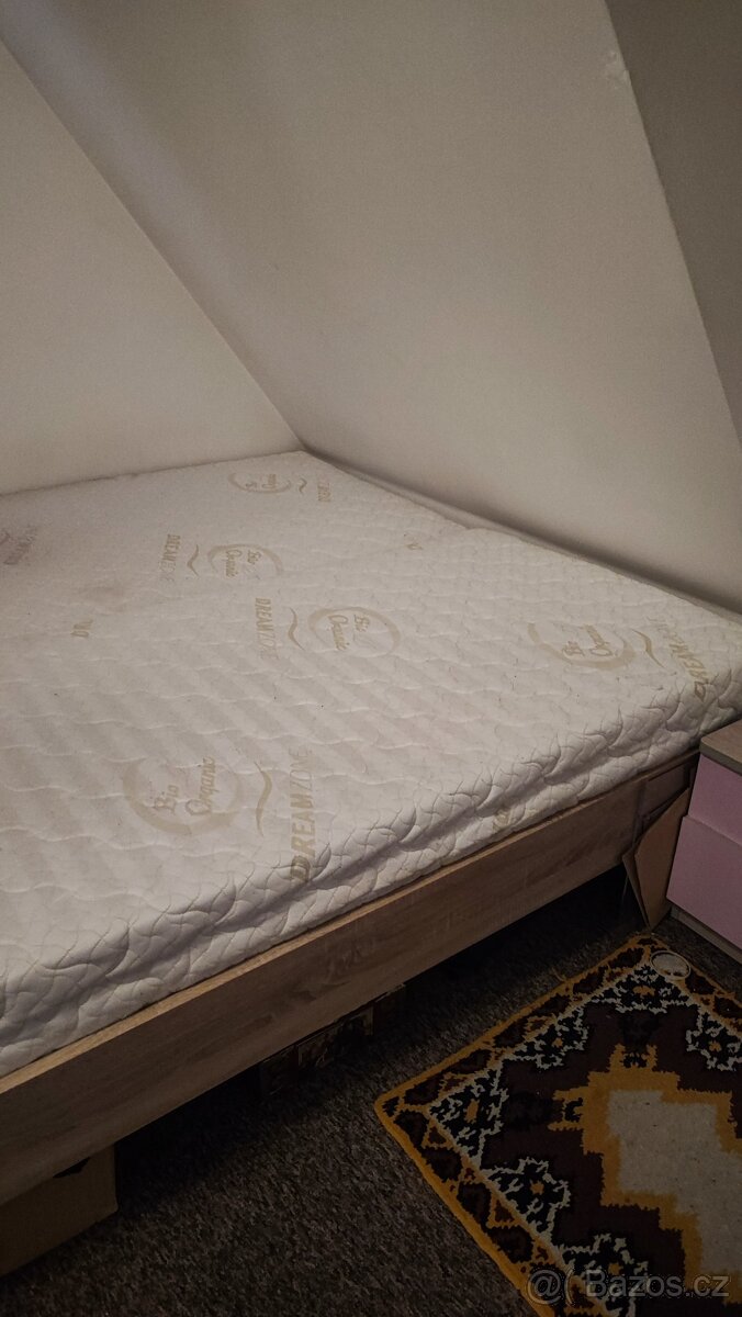 Manželská postel - 2