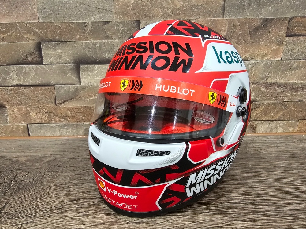 HELMY Ferrari 1:2 Leclerc -orig.podpisy,Sains - 2