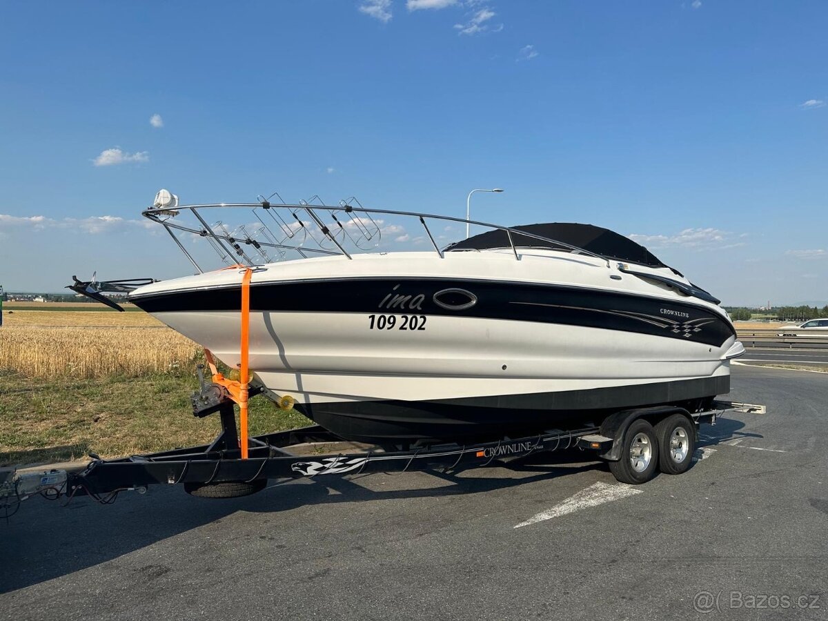 Kajutová loď CROWNLINE 250 CR - 2