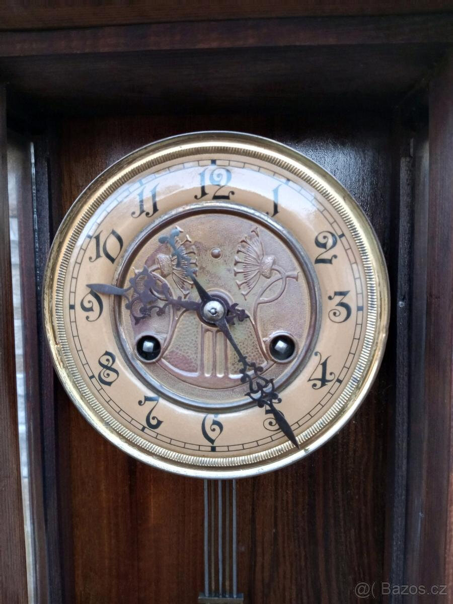 100 lete řezbovane hodiny bicí - 2