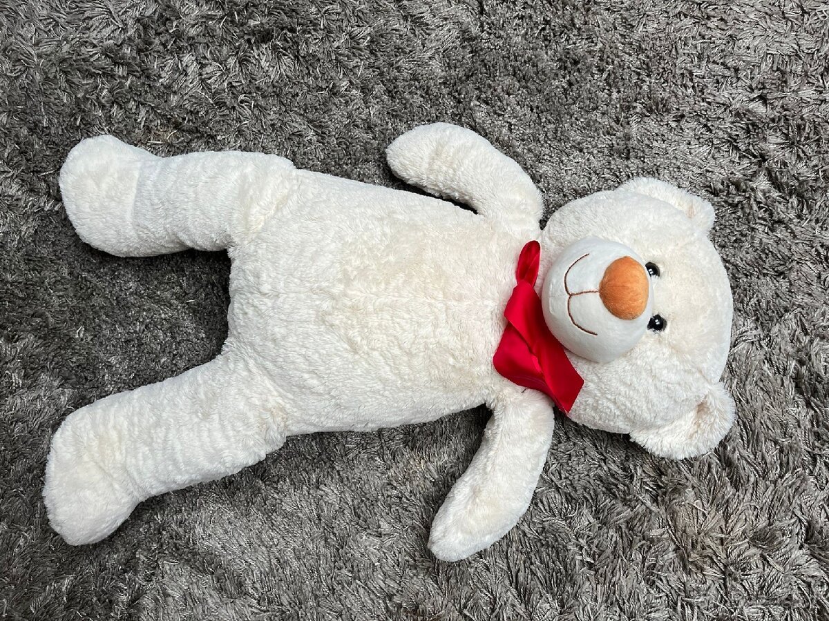 Velký plyšový medvěd - 2