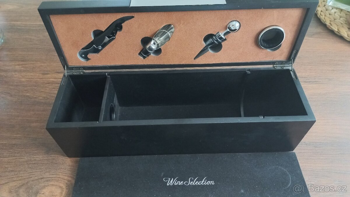 Dárková kazeta na víno s doplňky - 2