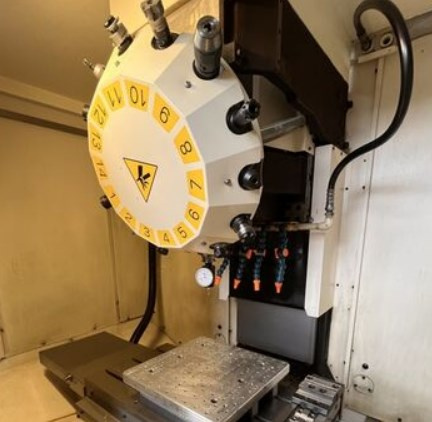 Obráběcí centra - vertikální Robodrill Alpha T14iFLB - 2