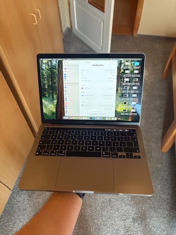 MacBook Pro 13″ (M2, 2022) – 16 GB RAM / 256 GB SSD - 2