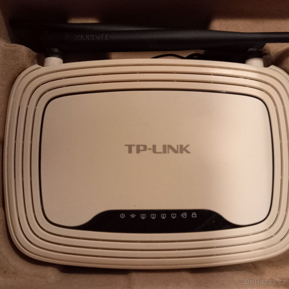 Router TP LINK WR841N - 2