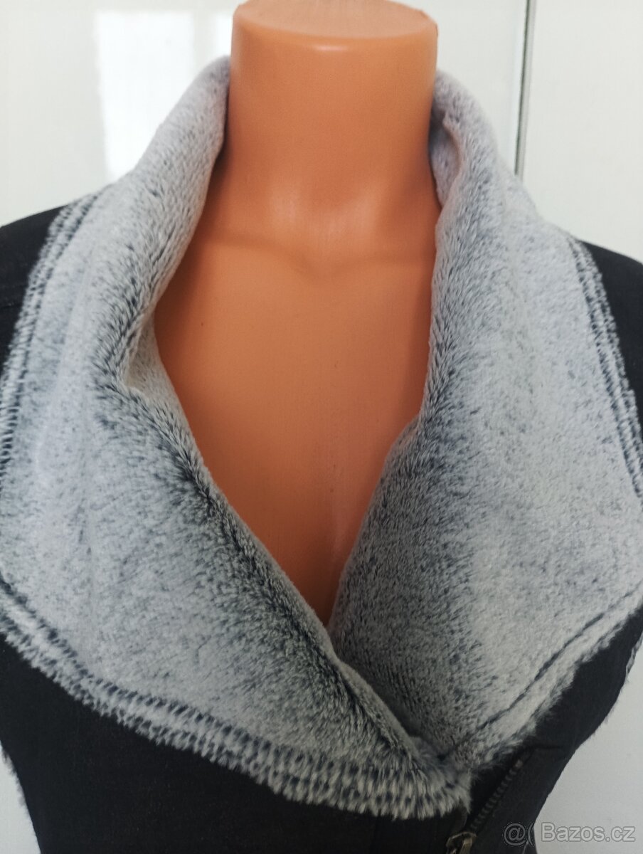 Krásná dámská vesta - nenošené, zn. Orsay - 2