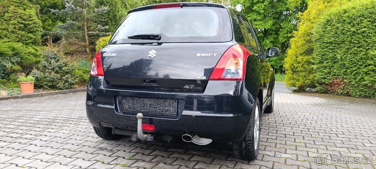 SUZUKI SWIFT 4x4 1.3 plná výbava - 2