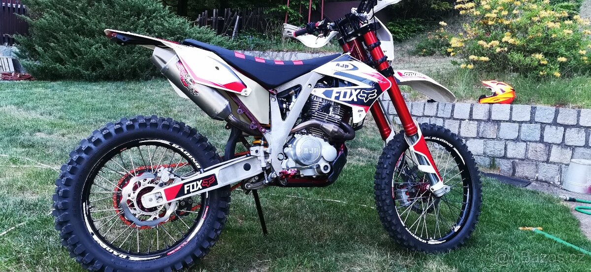 Ajp 240 pr4 extreme - 2