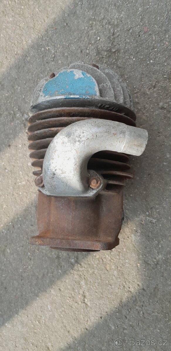 Válec s hlavou Jawa Robot - 2