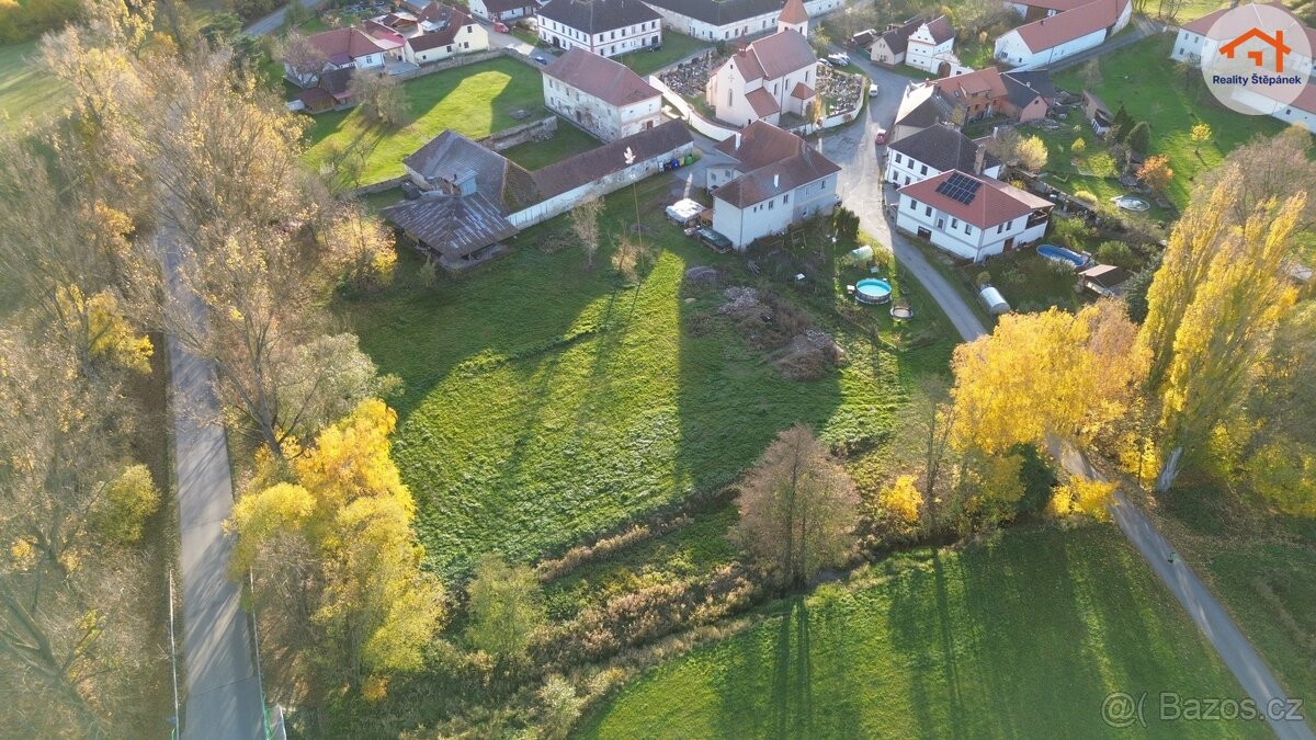 Prodej stavebního pozemku 4 191 m² - 2