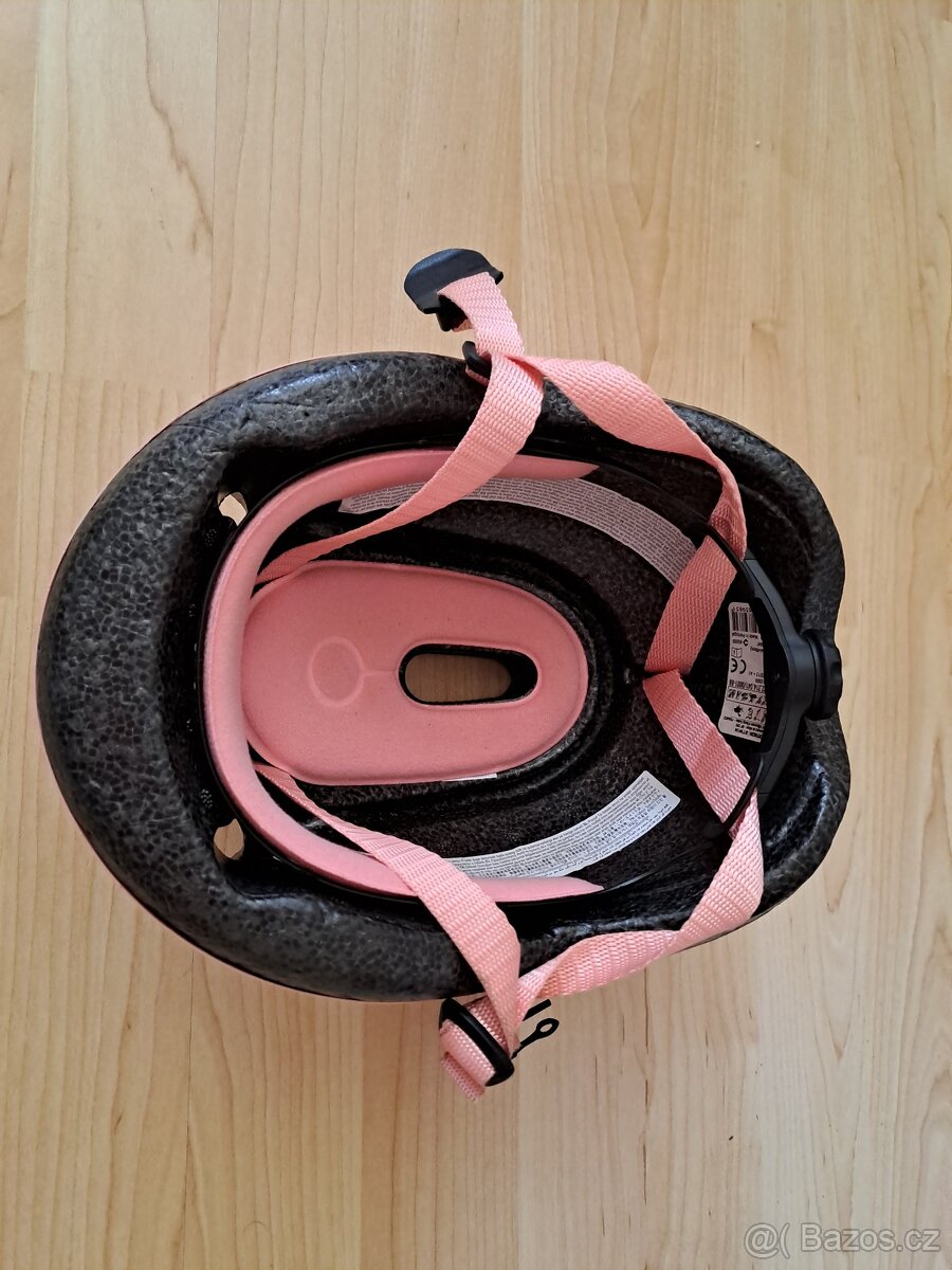 Dětská cyklistická helma z Decathlonu - 2