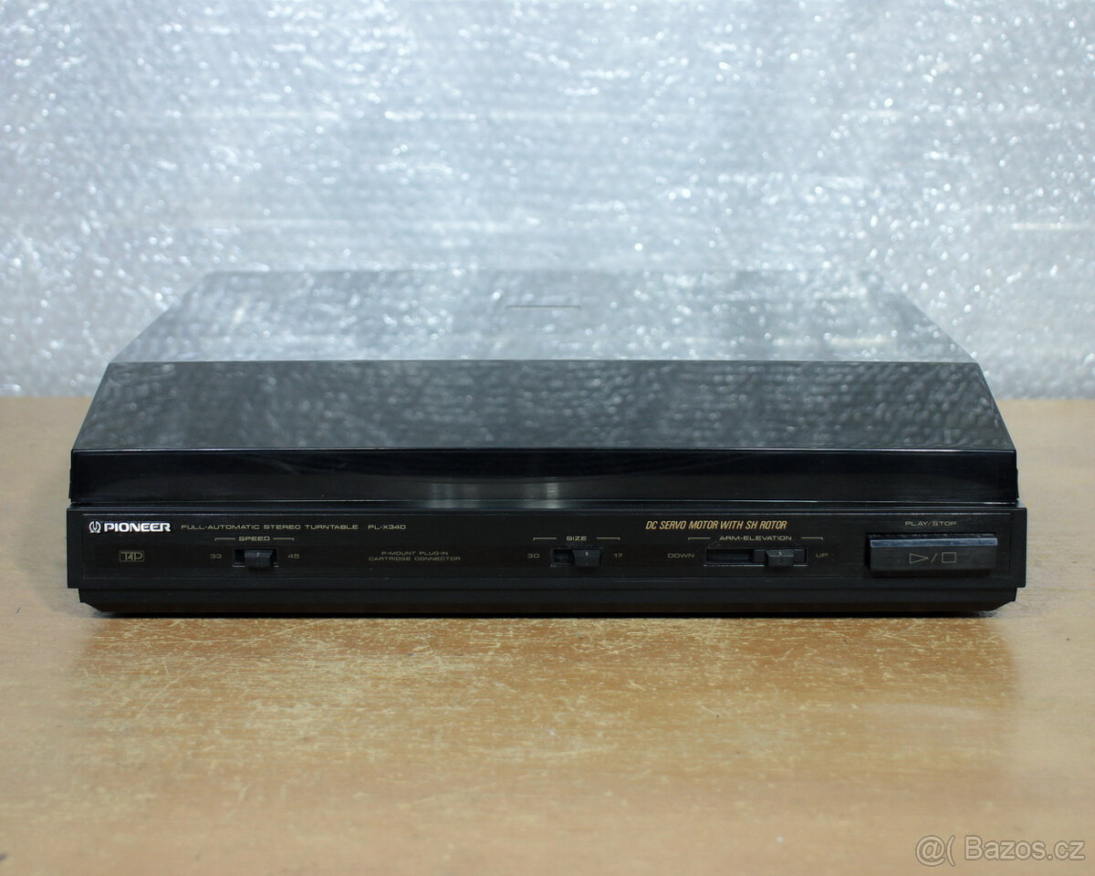 Gramofon Pioneer. - 2