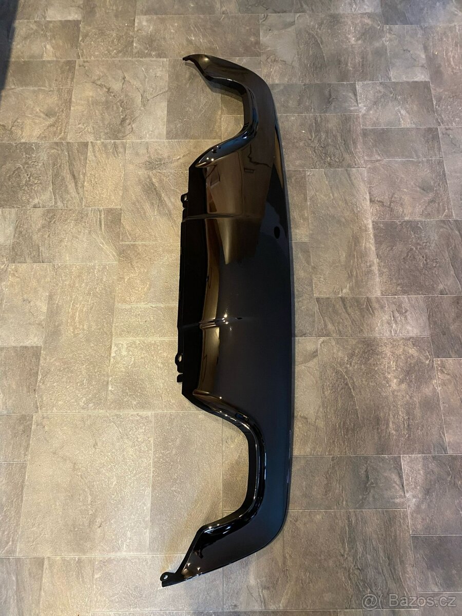 BMW E60/E61 (03-10) zadního difuzor, ABS plast, ČERNÝ LESKLÝ - 2